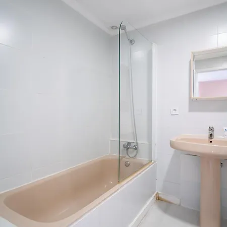 Host Wise - Large Flat W Terrace - Ace Location At Aliados Apartment Porto