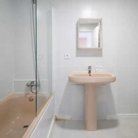 Host Wise - Large Flat W Terrace - Ace Location At Aliados * Porto