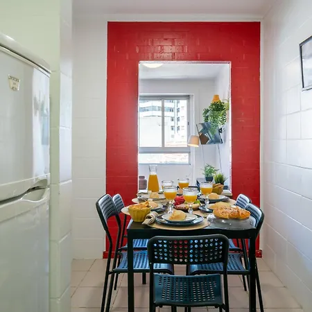 Host Wise - Large Flat W Terrace - Ace Location At Aliados Porto