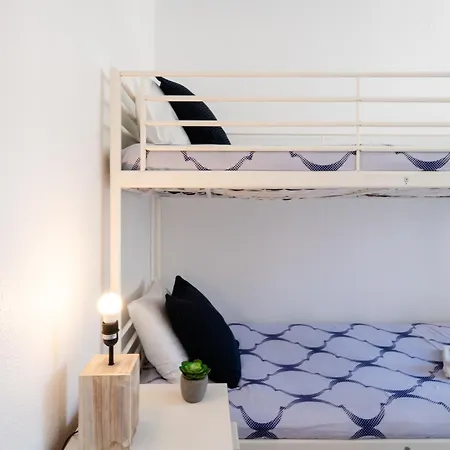 Host Wise - Large Flat W Terrace - Ace Location At Aliados Apartment