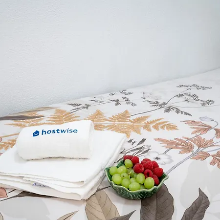 Host Wise - Large Flat W Terrace - Ace Location At Aliados Porto