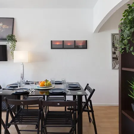 Host Wise - Large Flat W Terrace - Ace Location At Aliados Apartment
